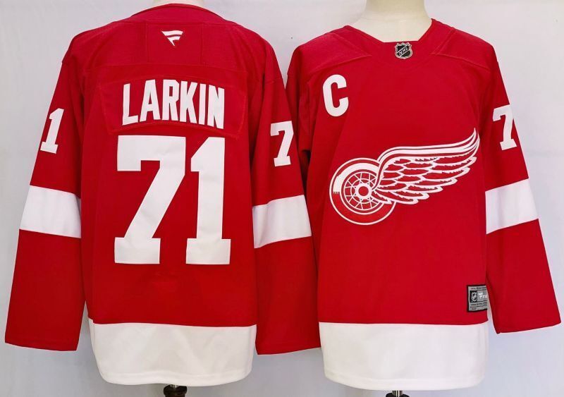 Men's Detroit Red Wings Dylan Larkin #71 Red Player Game Jersey