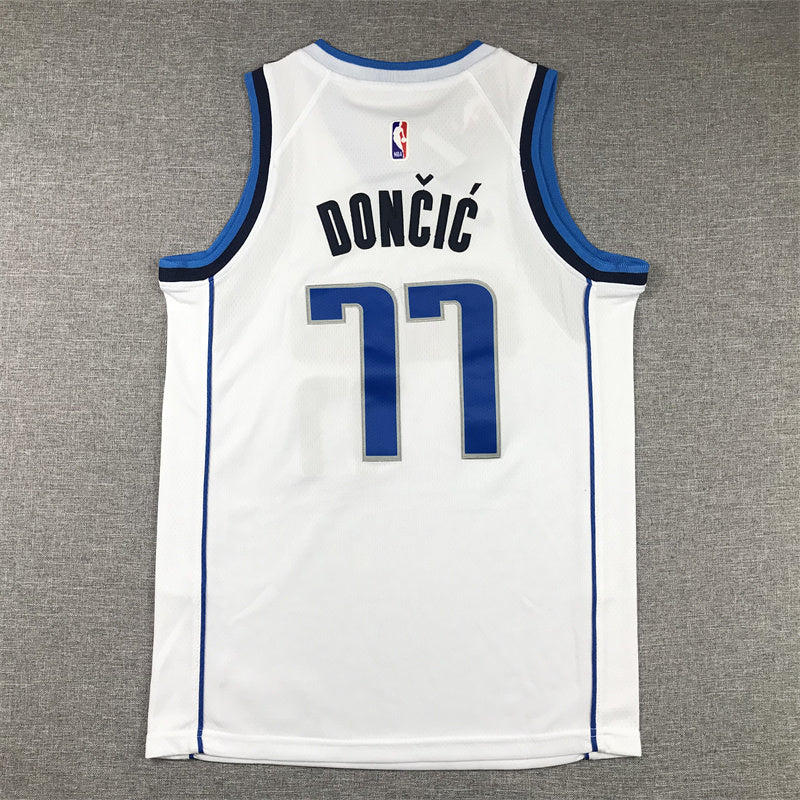 Youth Luka Dončić Dallas Mavericks #77 Embroidered Jersey