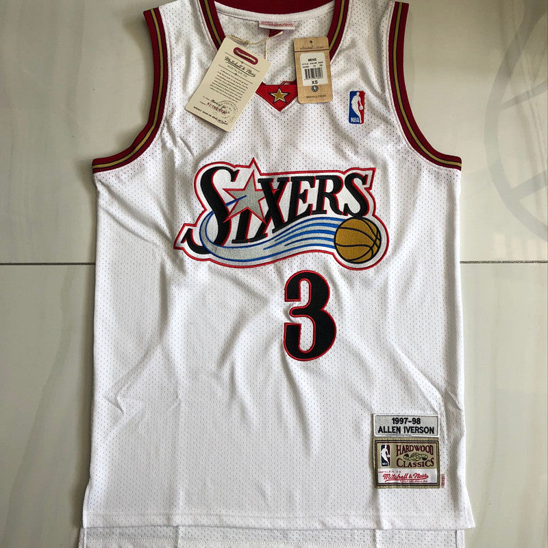 Allen Iverson Philadelphia 76ers 3 White MN
