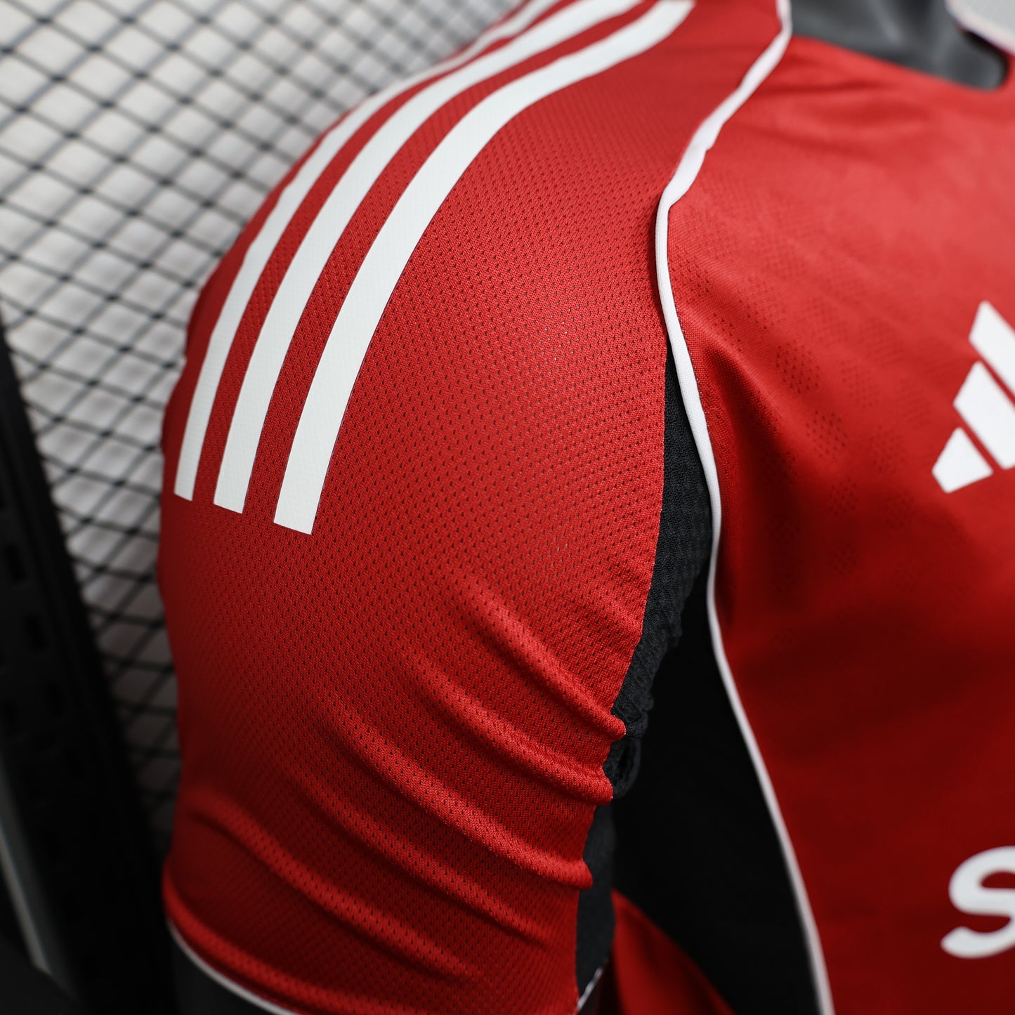 2025-26 Manchester United Home Player Version Jersey - Men's