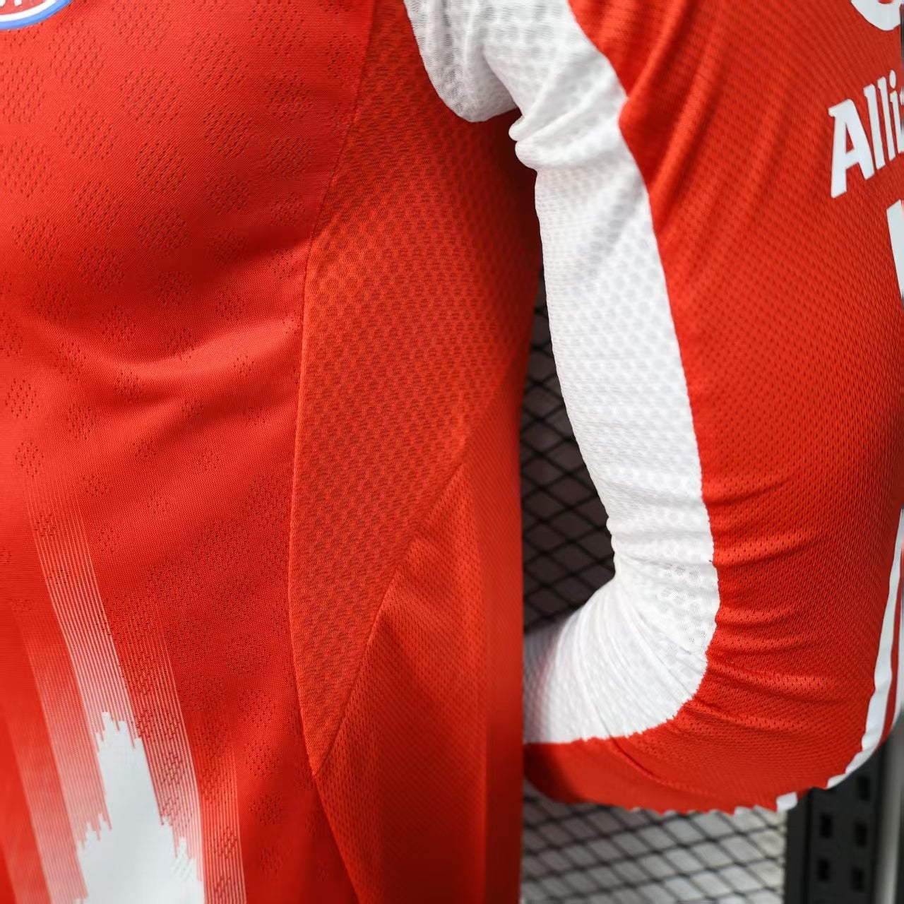 2025-26 Bayern Munich Home Long Sleeve Player Version Jersey - Men's