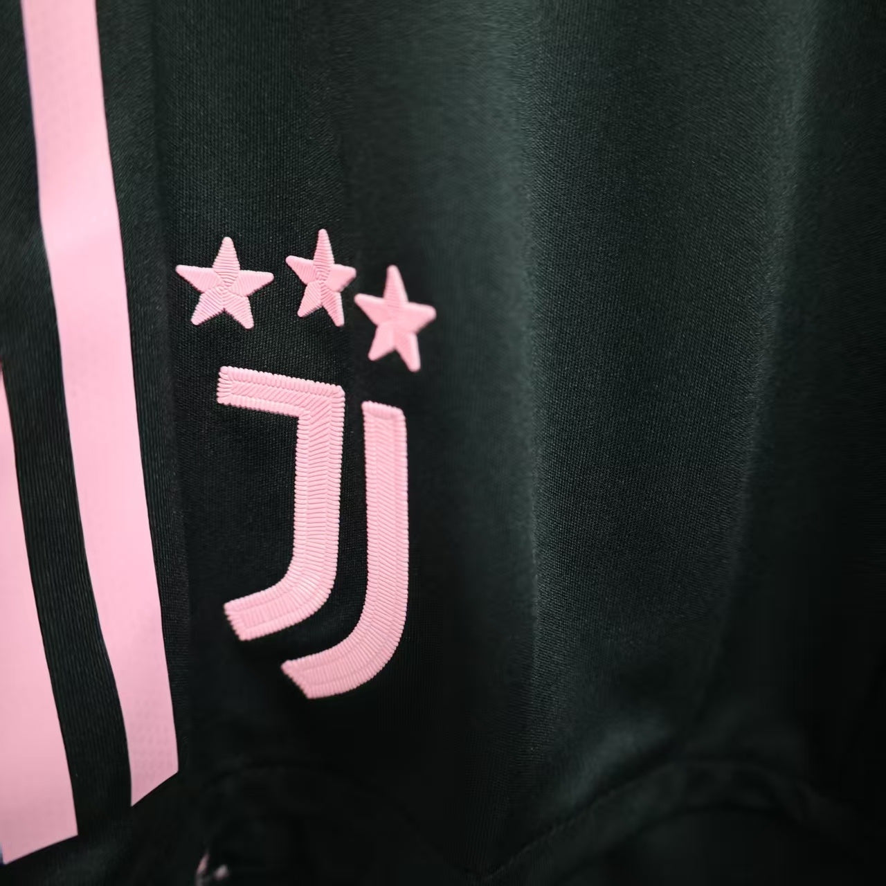 2025-26 Juventus Home Shorts Player Edition Jersey - Men