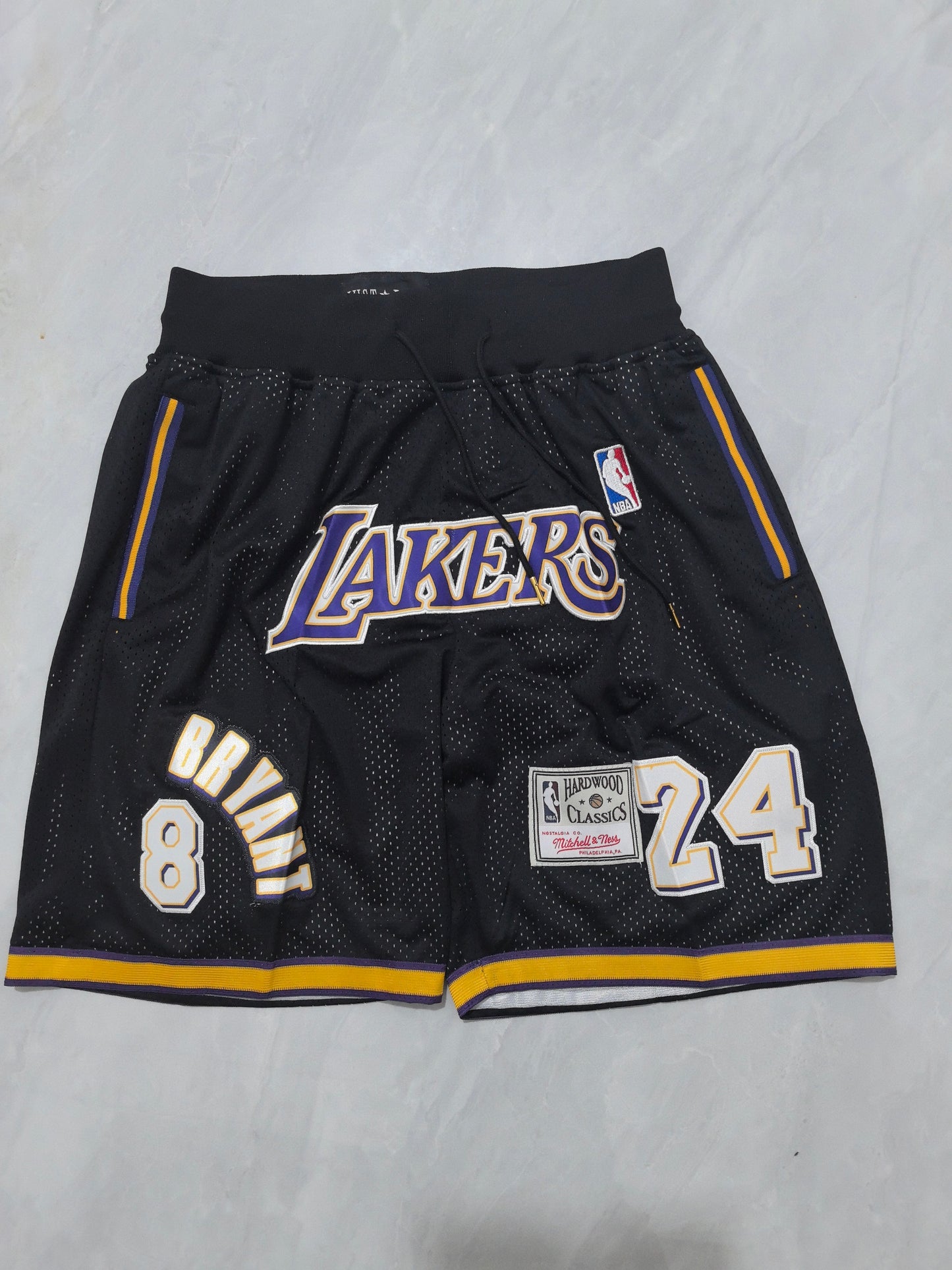 Los Angeles Lakers Black Retro Pocket Shorts #24