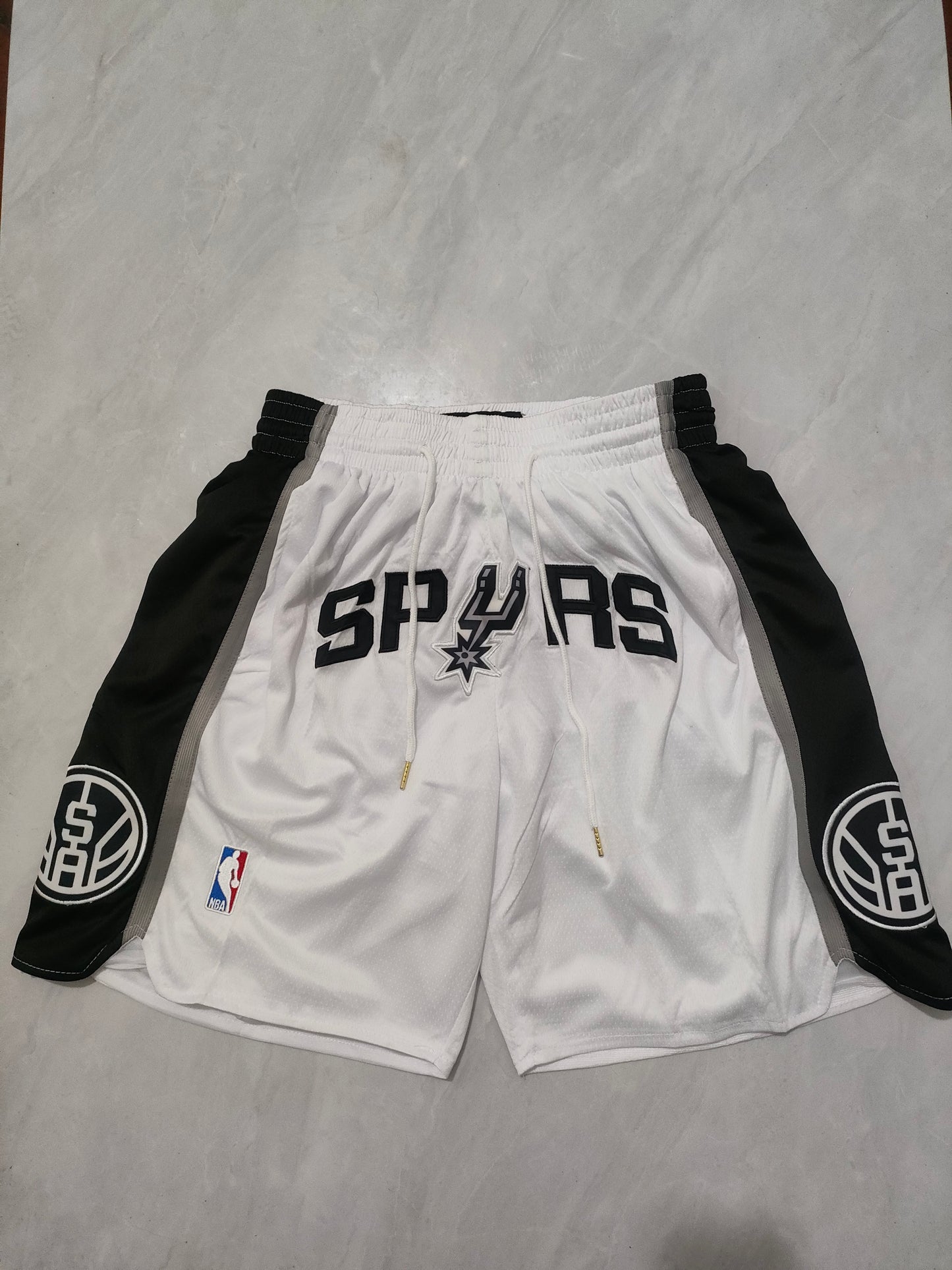 San Antonio Spurs White Fan Edition Pocket Shorts