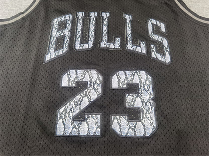Chicago Bulls Michael Jordan #23 1997-98 Throwback - Embroidered Jersey