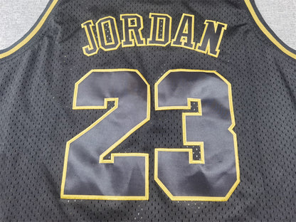 Chicago Bulls Michael Jordan #23 1997-98 Throwback - Embroidered Jersey