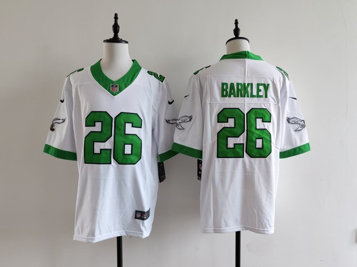 Men's Philadelphia Eagles Saquon Barkley Nike Jersey-White with green printing