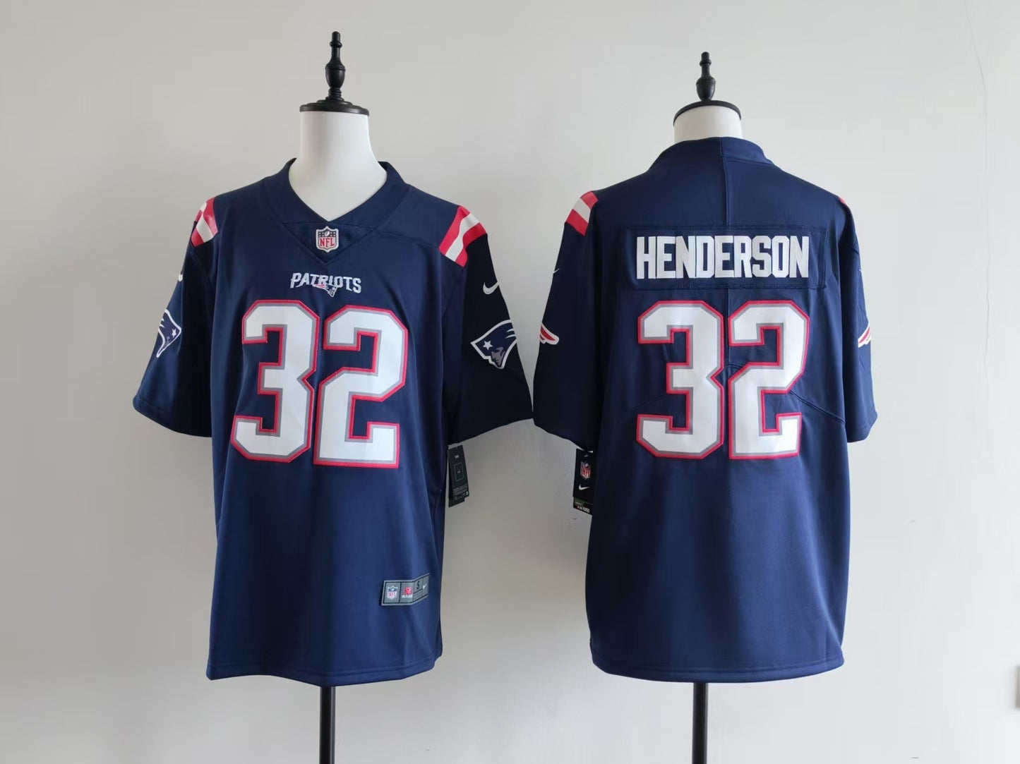 Men's New England Patriots TreVeyon Henderson Jersey-Blue