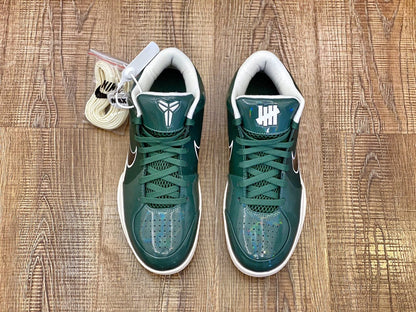 Kobe 4 Undefeated Milwaukee Bucks