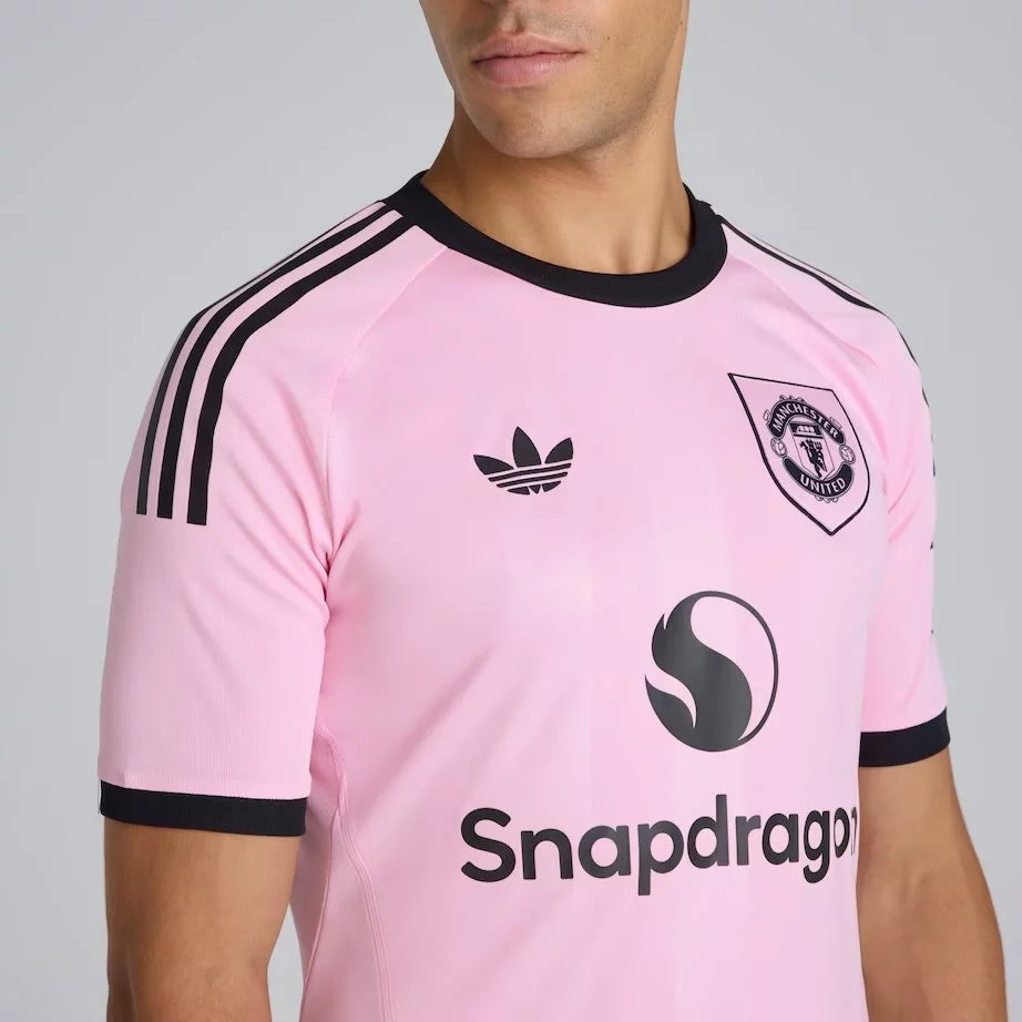 Manchester United 25/26 Third Mens Goalkeeper Jersey Pink