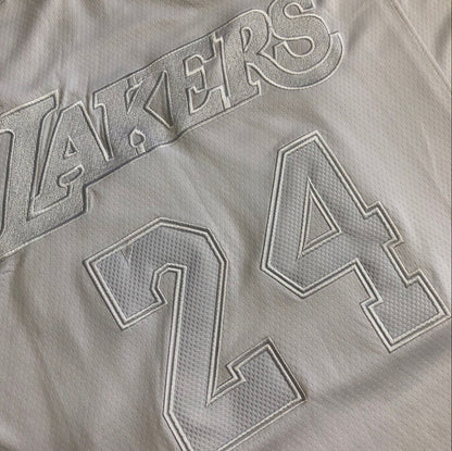 Los Angeles Lakers Bryant White 24 MN