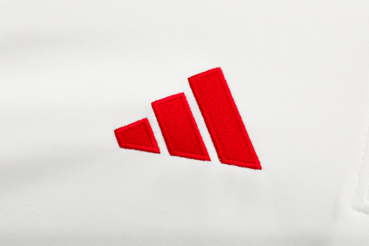 2025-26 Liverpool Suit