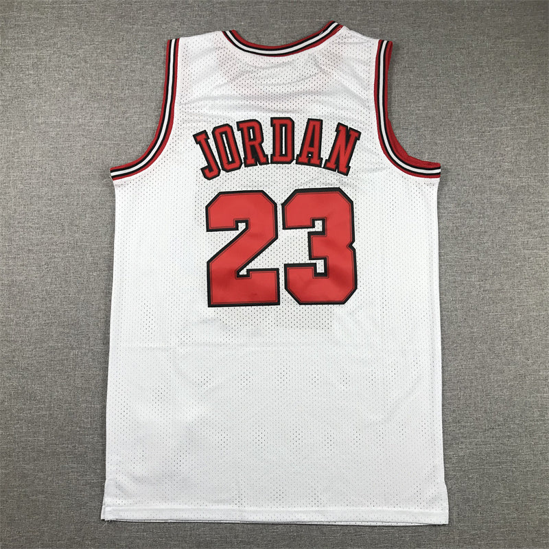 Chicago Bulls Michael Jordan #23 1997-98 Throwback – Embroidered