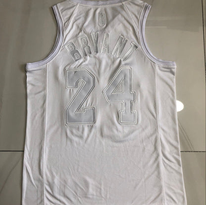Los Angeles Lakers Bryant White 24 MN