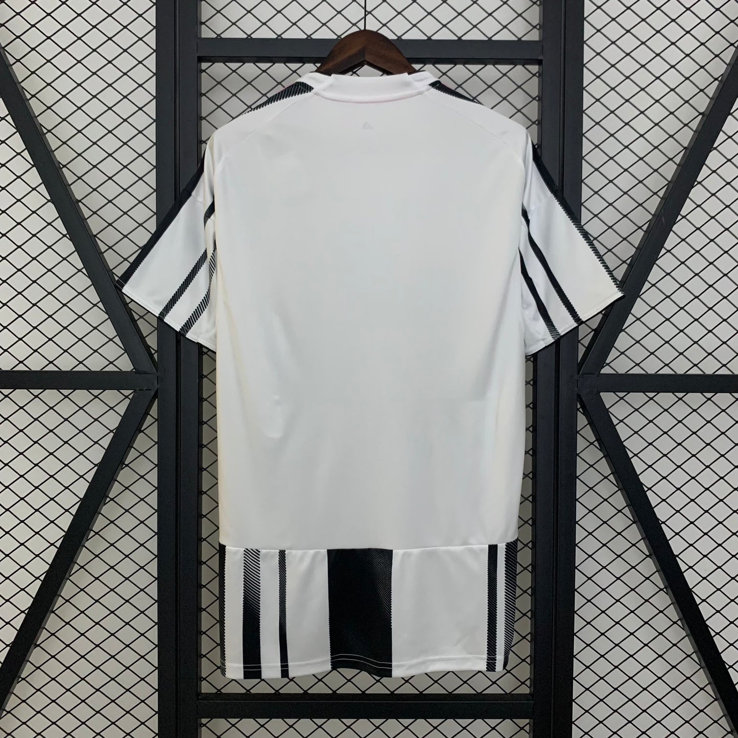 Juventus 25/26 Home Jersey