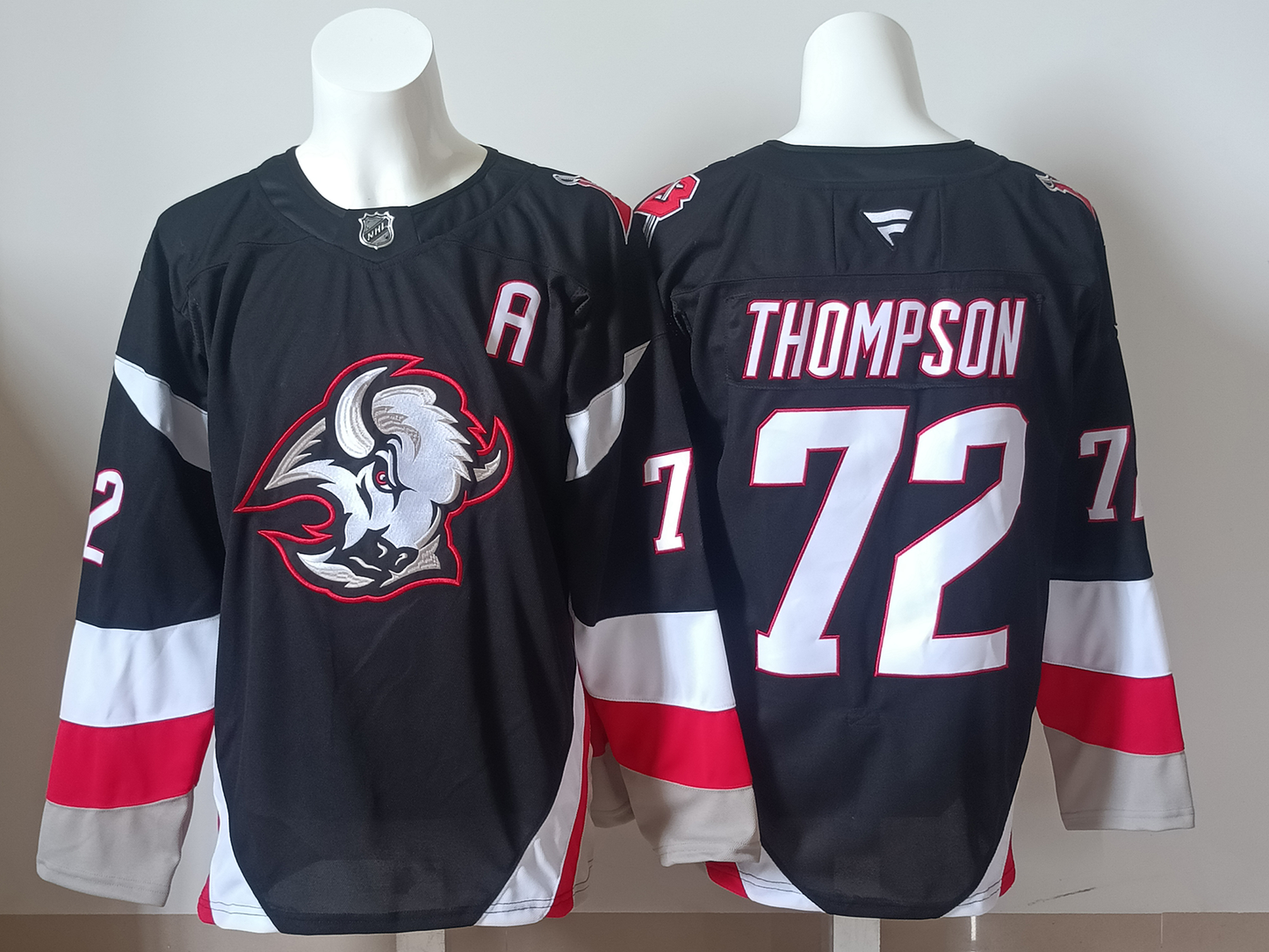 Men's Buffalo Sabres Tage Thompson #72  Black Player Jersey