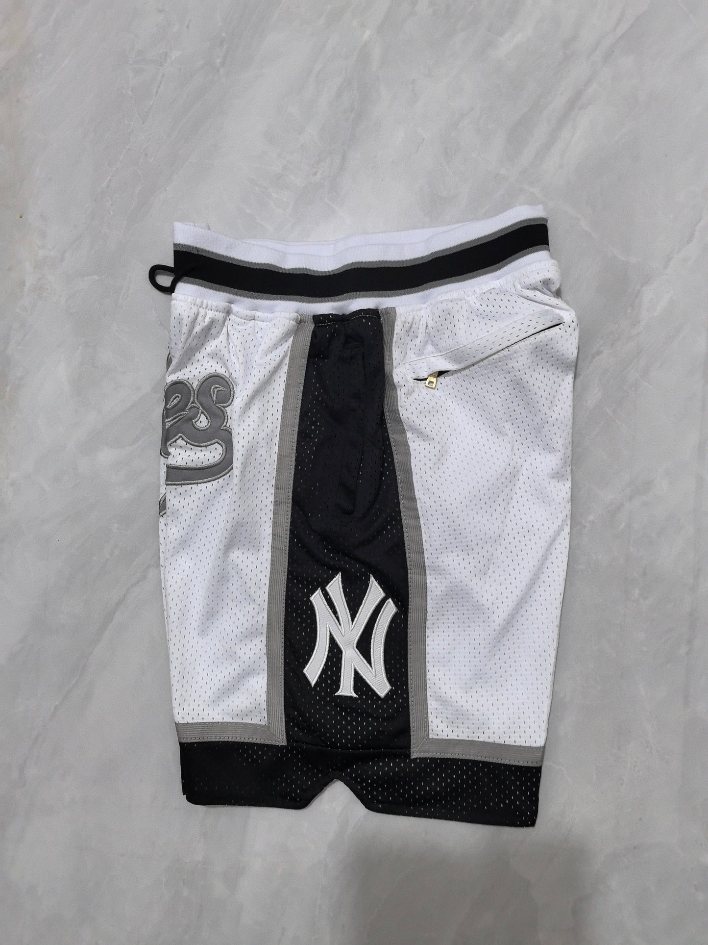 New York Yankees White Pocket Shorts