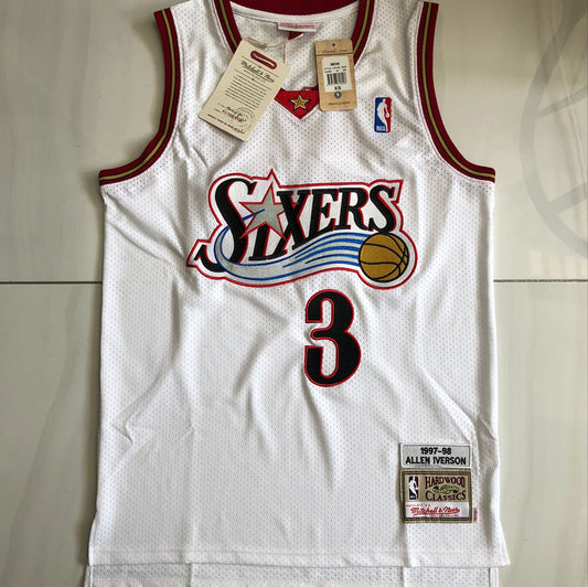 Allen Iverson Philadelphia 76ers 3 White MN